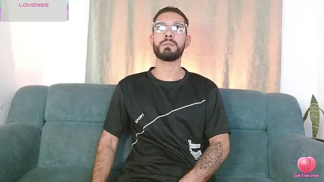 Snapshot of ReyPablo1 chatting on 10-03-25, 09:56 ReyPablo1 online show from 10-03-25, 09:56