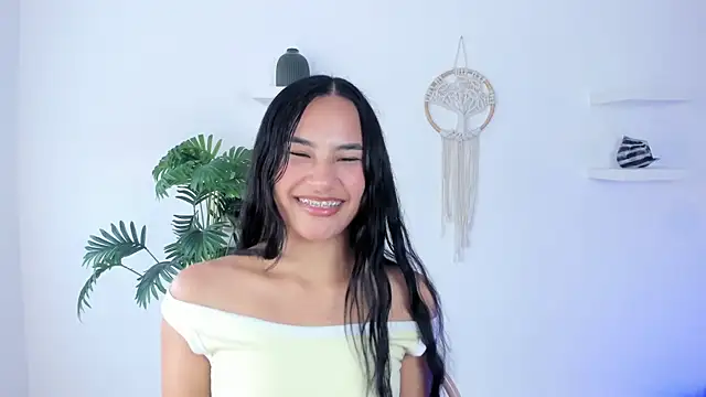 emily yeon online show from 12-13-25, 07:53