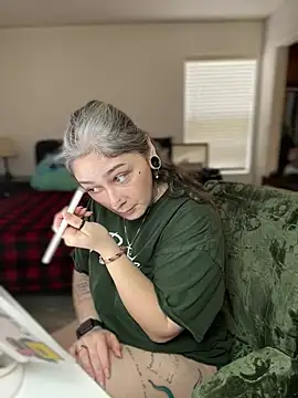 Alix Valentine online show from 01-14-26, 05:40