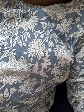 Snapshot of Villageanuty chatting on 09-18-25, 10:06 Villageanuty online show from 09-18-25, 10:06