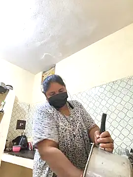 Snapshot of Villageanuty chatting on 09-24-25, 03:43 Villageanuty online show from 09-24-25, 03:43