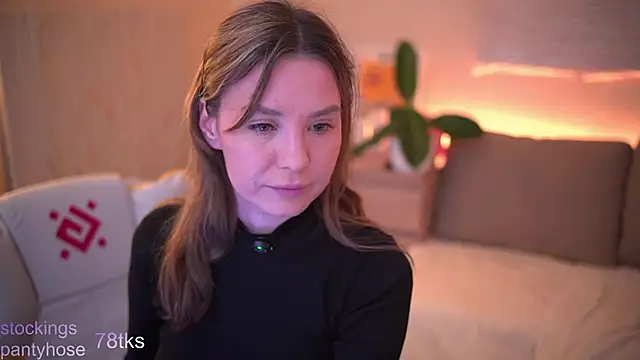 Snapshot of bryk_elise chatting on 05-17-26, 09:00 bryk elise online show from 05-17-26, 09:00