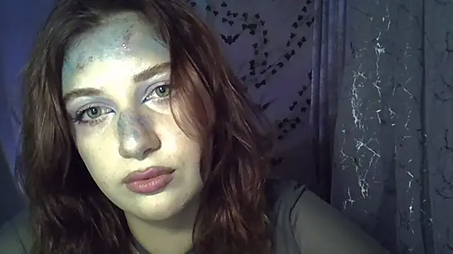 Lily Ember online show from 10-30-25, 07:03