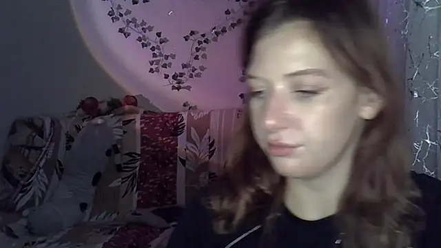 Lily Ember online show from 11-25-25, 07:03