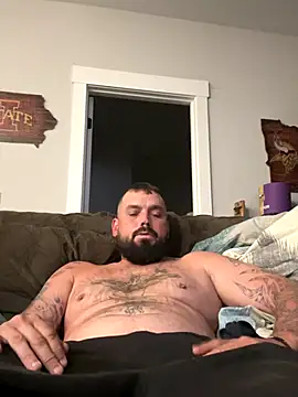 Snapshot of Halaras123 chatting on 10-31-25, 01:17 Halaras123 online show from 10-31-25, 01:17