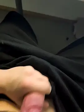 Monsterboy18 online show from 12-03-25, 09:57