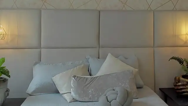 Snapshot of SamayRyann chatting on 06-20-26, 02:09 SamayRyann online show from 06-20-26, 02:09