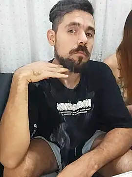 parejajuguetona420 online show from 04-22-26, 03:53