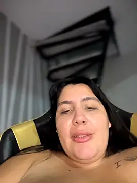 victoria amatista  online show from 04-11-26, 06:51