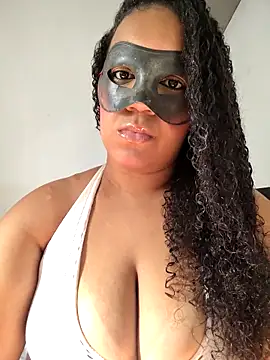 jadeamourim   online show from 10-19-25, 06:52