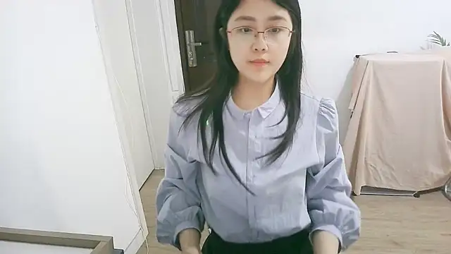 Snapshot of 98bunny chatting on 04-29-26, 02:59 98bunny online show from 04-29-26, 02:59