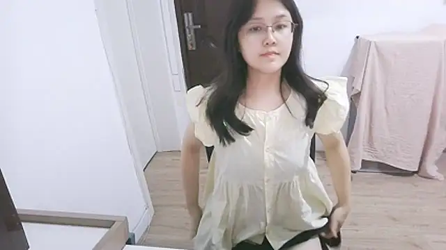 Snapshot of 98bunny chatting on 05-31-26, 03:19 98bunny online show from 05-31-26, 03:19