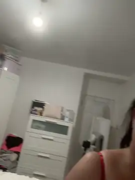 Snapshot of Kayla-Foxx chatting on 10-20-25, 12:00 Kayla-Foxx online show from 10-20-25, 12:00