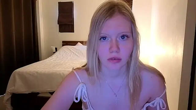 Snapshot of Wendy_228 chatting on 06-30-26, 03:07 Wendy 228 online show from 06-30-26, 03:07