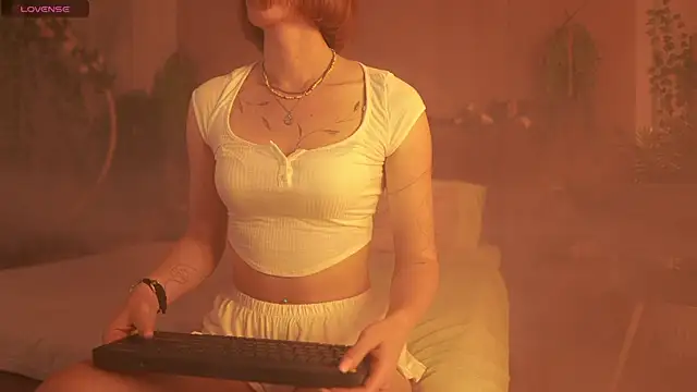 Serena Waldarf online show from 09-19-25, 05:42