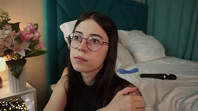 ywixos online show from 03-18-26, 03:48