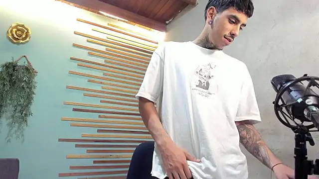 jharol cardonaa online show from 10-26-25, 01:33