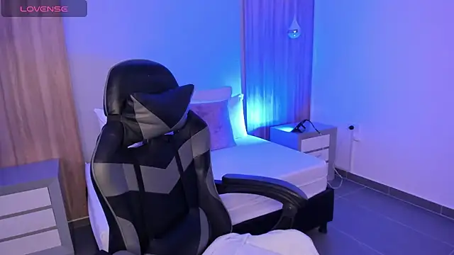 megara x  online show from 10-25-25, 02:52