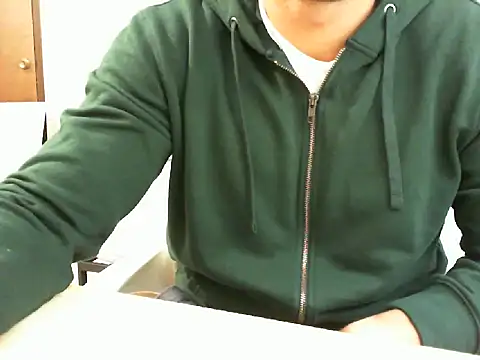 Snapshot of PC_boy_slv chatting on 10-18-25, 06:41 PC boy slv online show from 10-18-25, 06:41