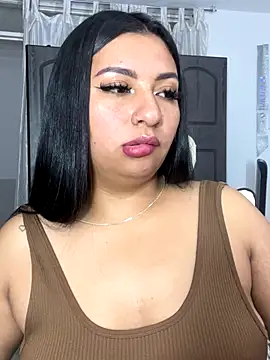 Issa Santana online show from 11-23-25, 05:35