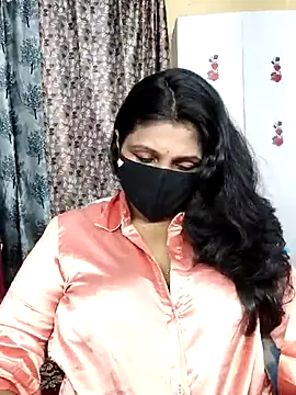 Snapshot of Hotty_Sonali chatting on 05-05-26, 12:35 Hotty Sonali online show from 05-05-26, 12:35
