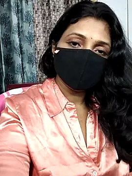 Snapshot of Hotty_Sonali chatting on 05-08-26, 10:37 Hotty Sonali online show from 05-08-26, 10:37