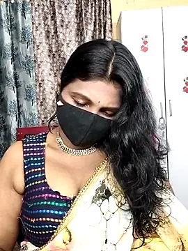 Snapshot of Hotty_Sonali chatting on 06-12-26, 01:26 Hotty Sonali online show from 06-12-26, 01:26