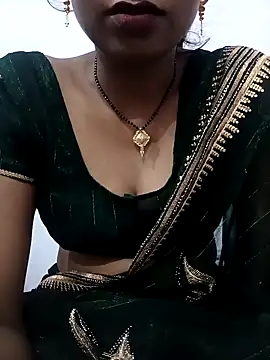 priiyafuun online show from 10-13-25, 04:51