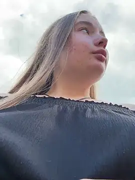 Snapshot of StephanieMur chatting on 09-10-25, 05:29 StephanieMur online show from 09-10-25, 05:29