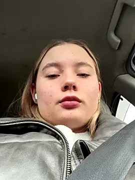 StephanieMur online show from 11-13-25, 04:44