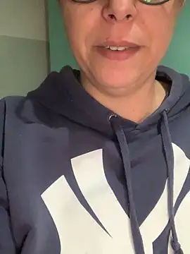 LupeLok online show from 10-08-25, 03:59