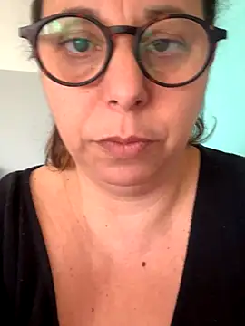 LupeLok online show from 10-20-25, 04:07