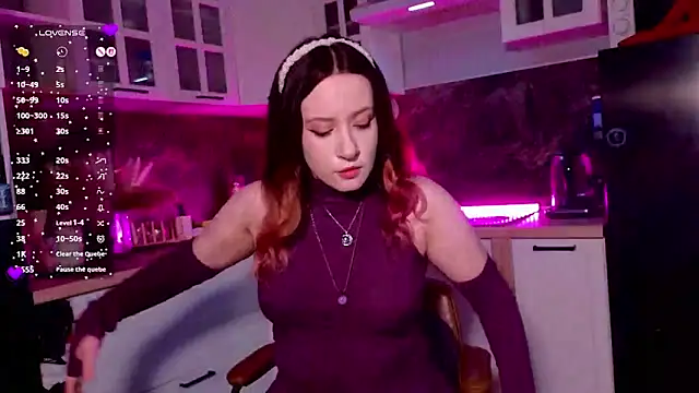 NanaMoonlight online show from 03-18-26, 02:20