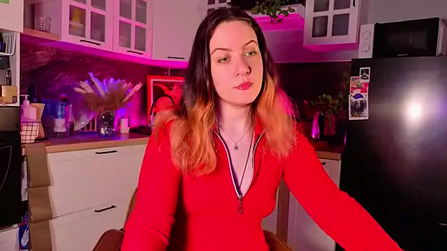 NanaMoonlight online show from 04-17-26, 01:36