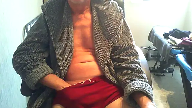 Snapshot of rogpb chatting on 10-11-25, 07:51 rogpb online show from 10-11-25, 07:51