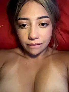 Snapshot of MissCat_ chatting on 10-27-25, 03:10 MissCat online show from 10-27-25, 03:10