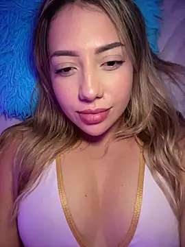 Snapshot of MissCat_ chatting on 11-20-25, 01:50 MissCat online show from 11-20-25, 01:50