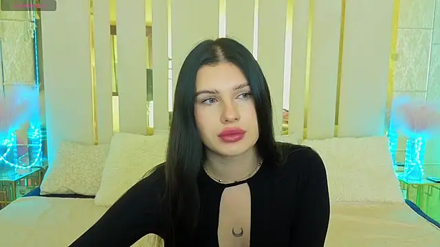 Neyla Charm online show from 10-27-25, 01:48