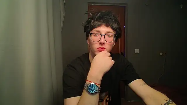 Snapshot of 8goat chatting on 10-22-25, 08:08 8goat online show from 10-22-25, 08:08