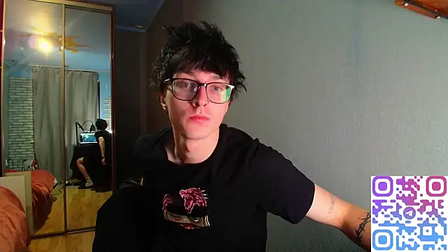 Snapshot of 8goat chatting on 10-31-25, 03:46 8goat online show from 10-31-25, 03:46