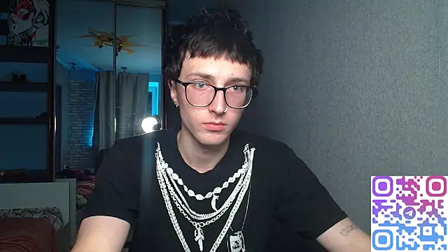 Snapshot of 8goat chatting on 11-23-25, 04:01 8goat online show from 11-23-25, 04:01