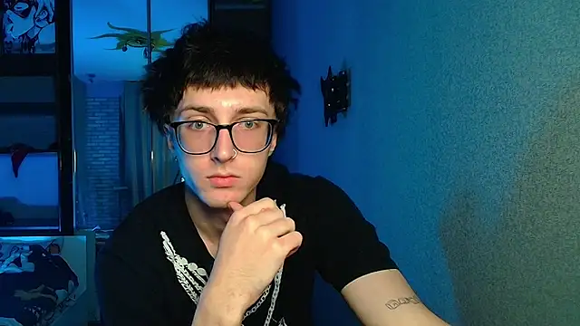 Snapshot of 8goat chatting on 12-01-25, 02:16 8goat online show from 12-01-25, 02:16