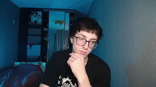 Snapshot of 8goat chatting on 12-05-25, 03:04 8goat online show from 12-05-25, 03:04