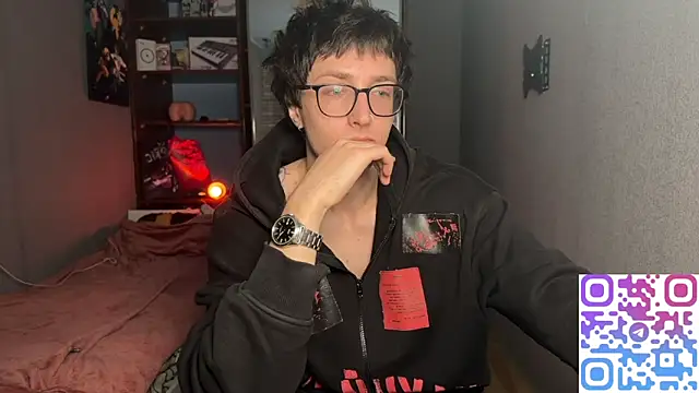 Snapshot of 8goat chatting on 12-17-25, 05:41 8goat online show from 12-17-25, 05:41