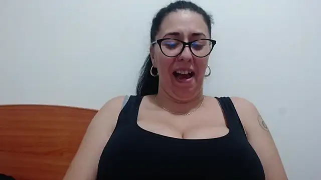 Snapshot of jollene chatting on 11-13-25, 03:55 jollene online show from 11-13-25, 03:55