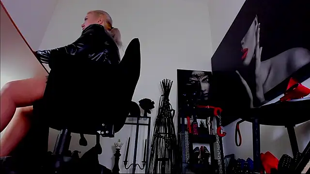 Snapshot of demisweet chatting on 02-01-26, 02:10 demisweet online show from 02-01-26, 02:10