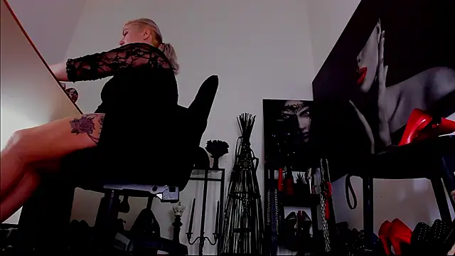 Snapshot of demisweet chatting on 02-03-26, 02:21 demisweet online show from 02-03-26, 02:21