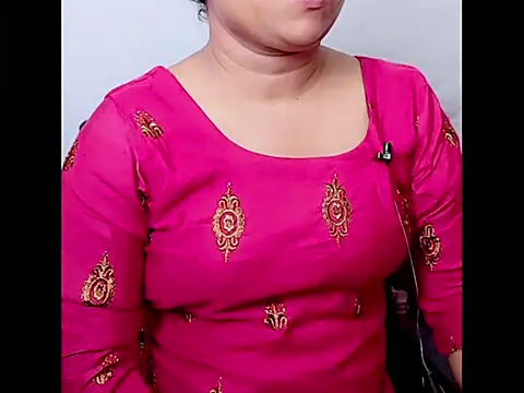 Snapshot of LushVamp chatting on 09-12-25, 09:20 LushVamp online show from 09-12-25, 09:20