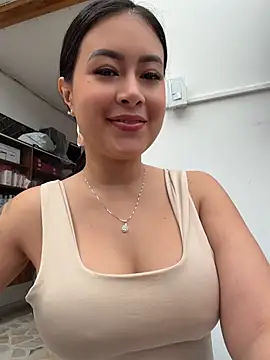 Snapshot of CrisMarulanda chatting on 05-22-26, 04:12 CrisMarulanda online show from 05-22-26, 04:12