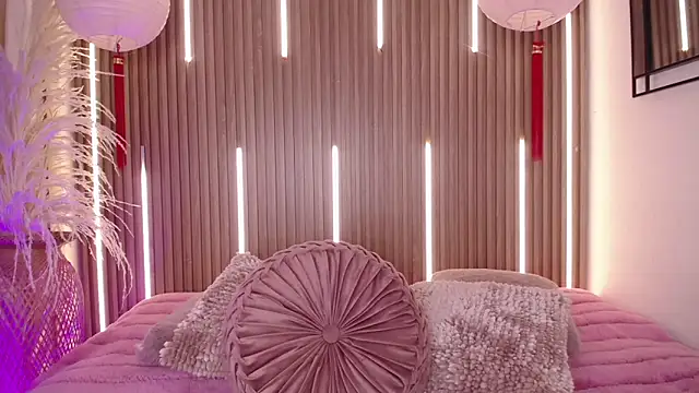 MylaDreams online show from 03-24-26, 03:44